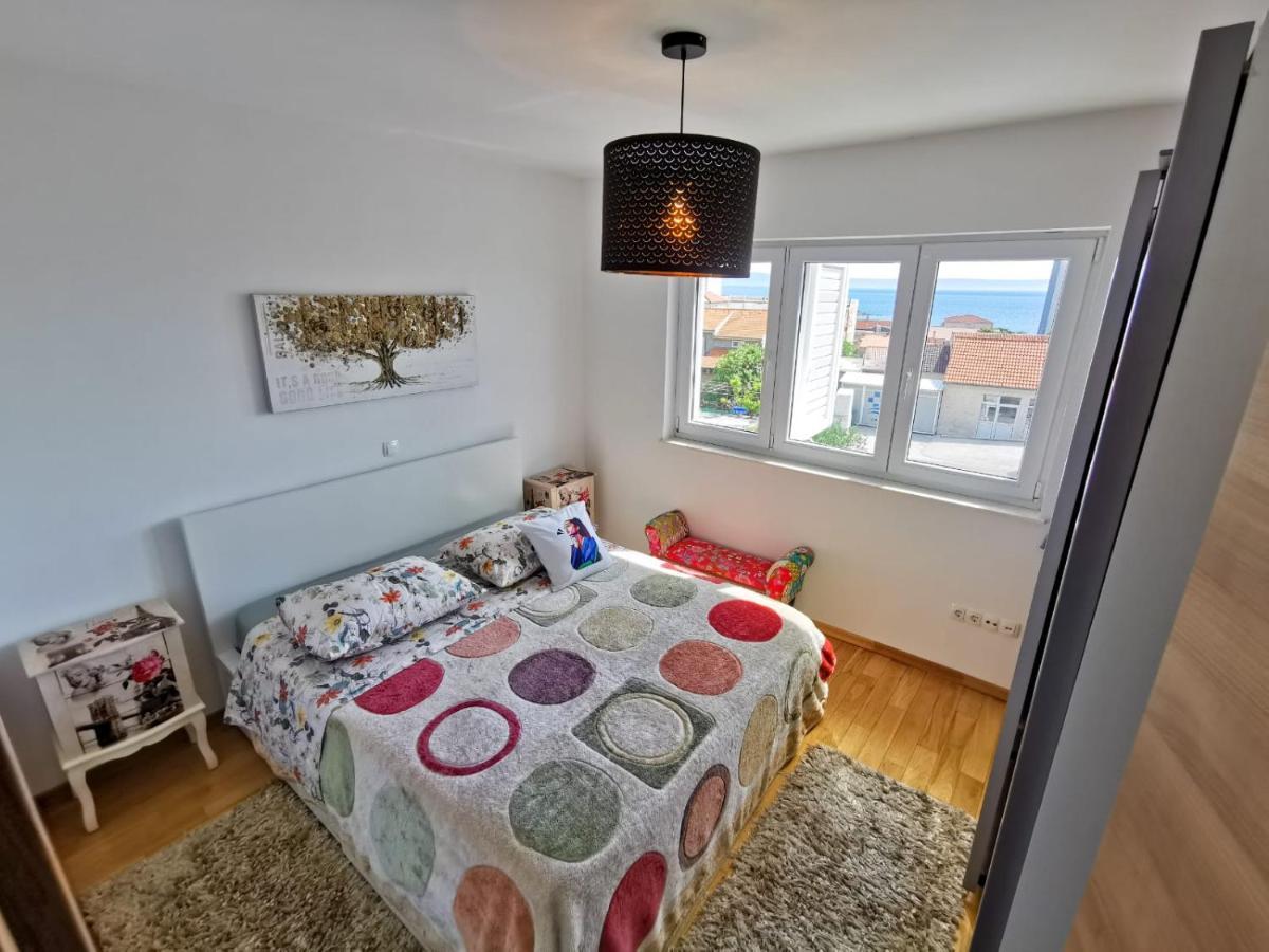 Lara Apartment